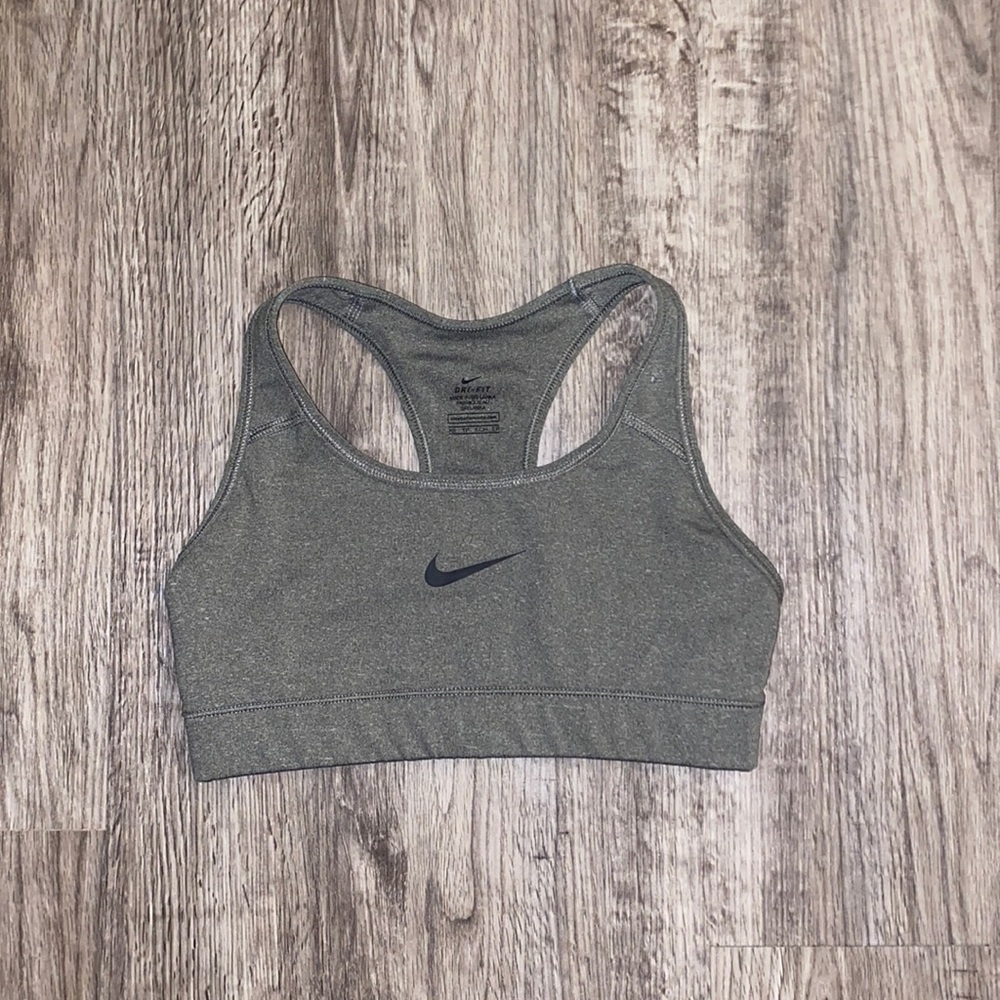 Small nike bra